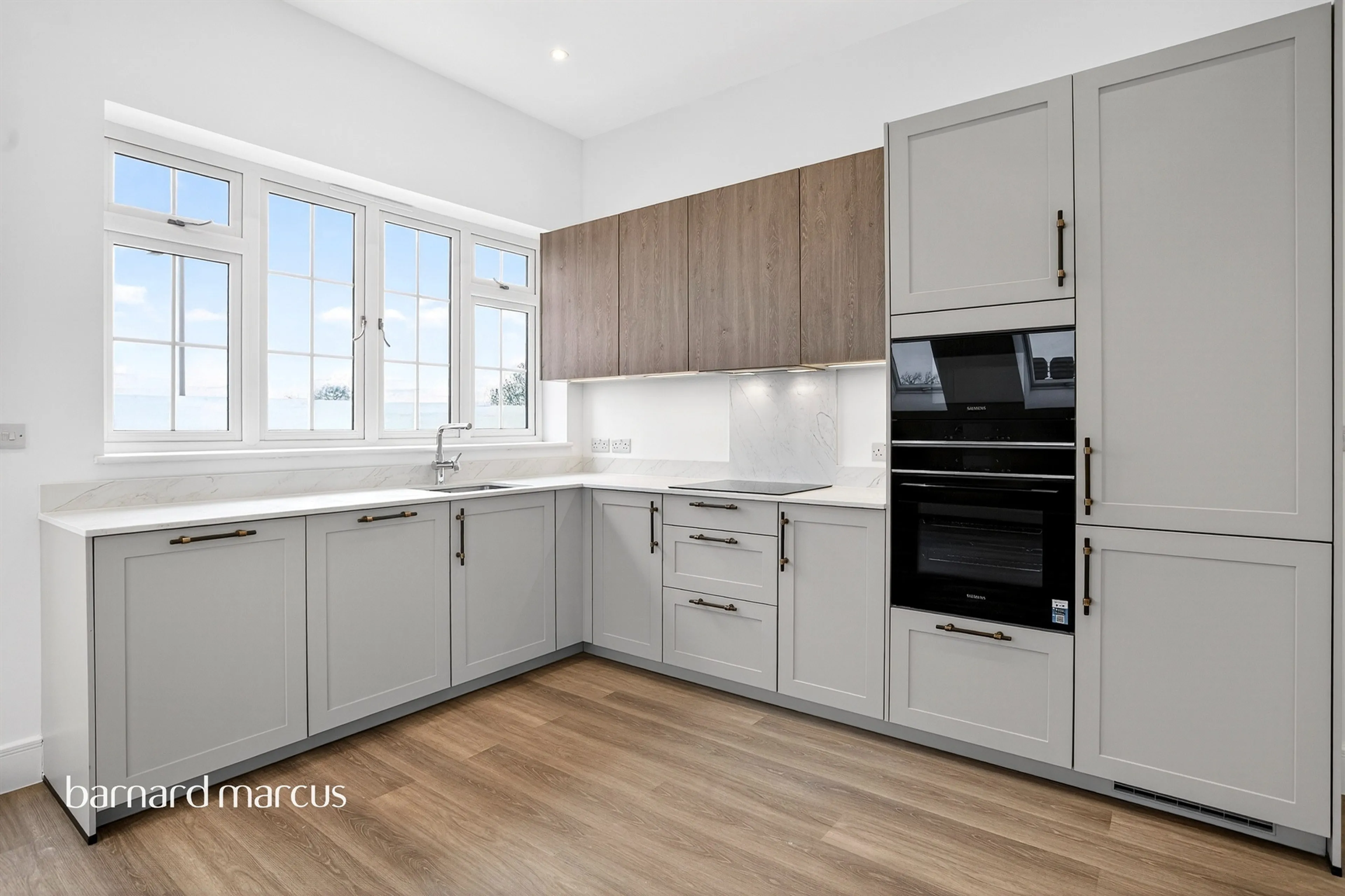 Property at Chase Side, London, N14