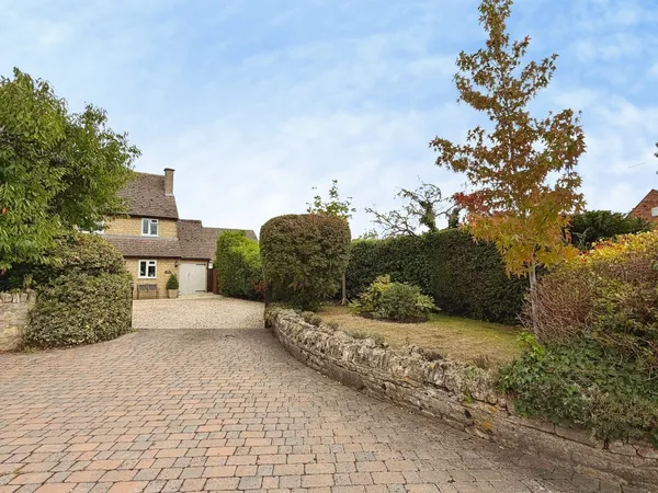 Main Street, Dumbleton, Evesham, Glou...