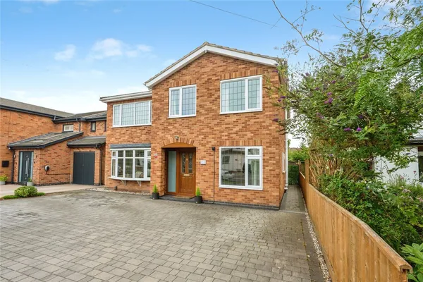 Fishponds Road, Kenilworth, Warwicksh...