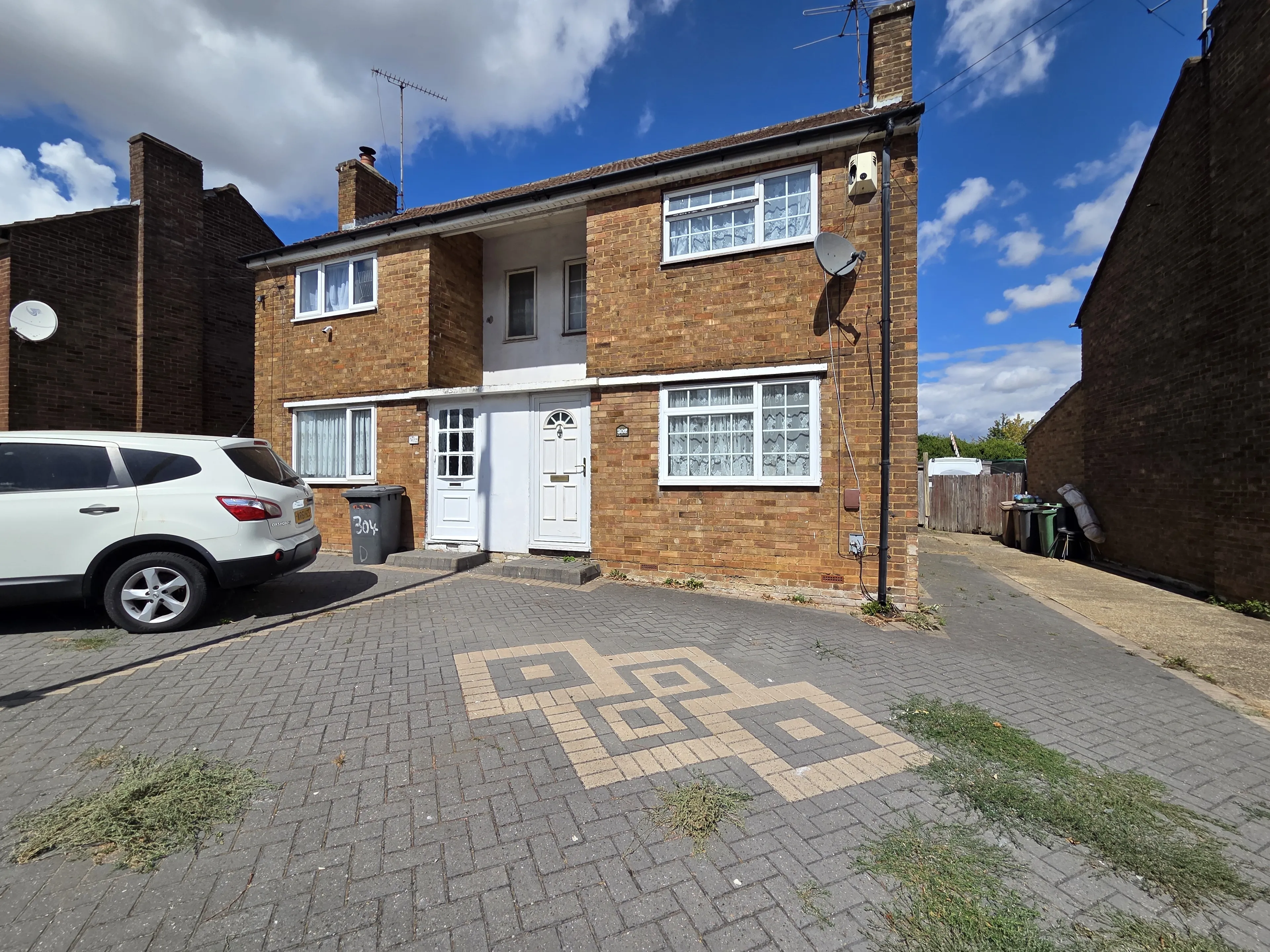 Property photo 0