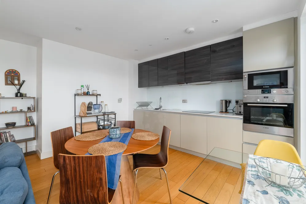 Barking Road, London, E16 photo 19