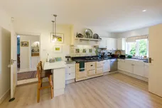 Streatley, Reading, RG8 photo 11