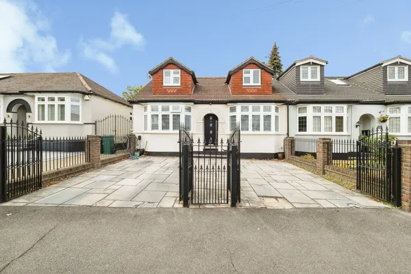 Aldborough Road, Upminster, Essex, RM14