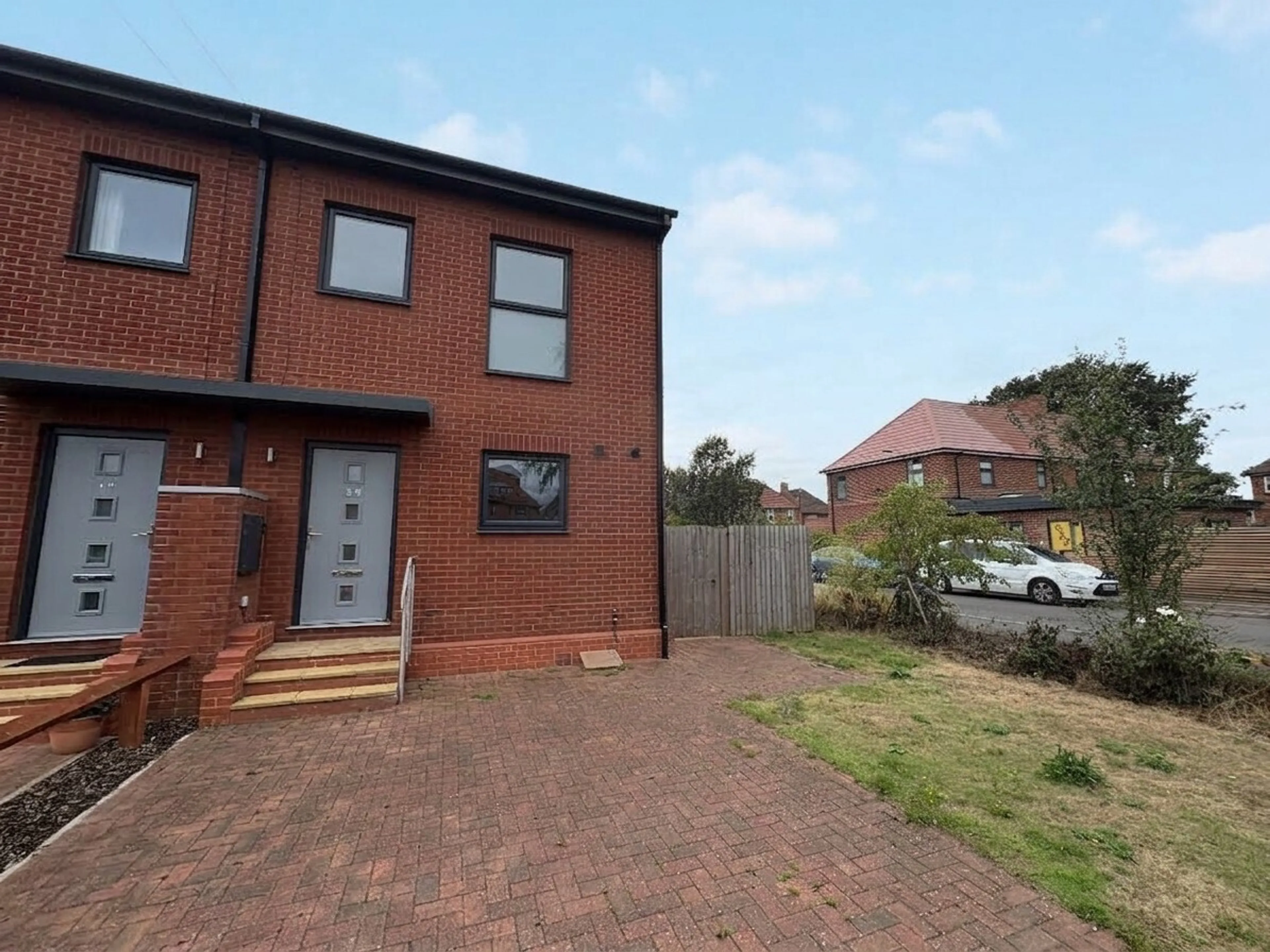Property photo 0