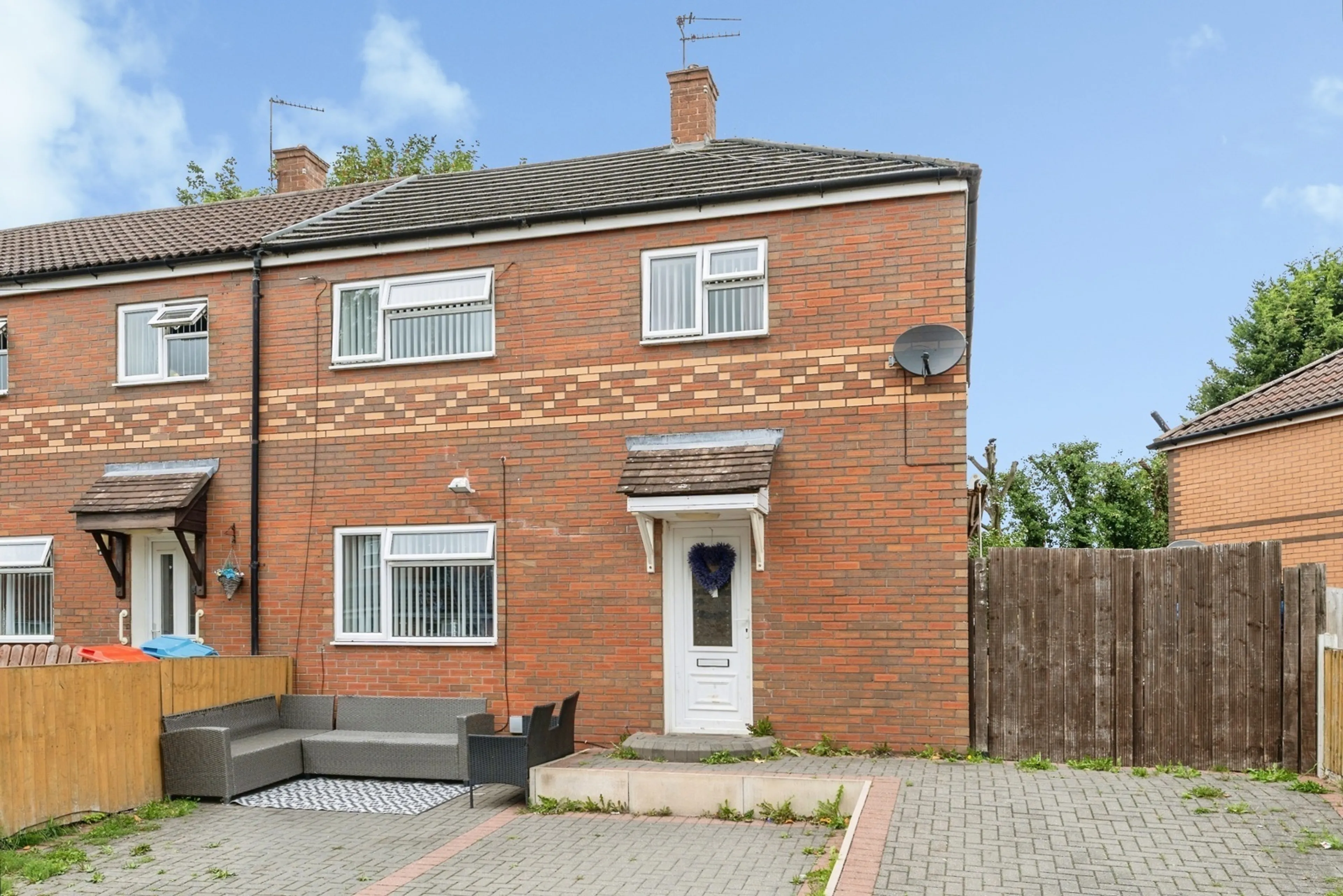 Property photo 0