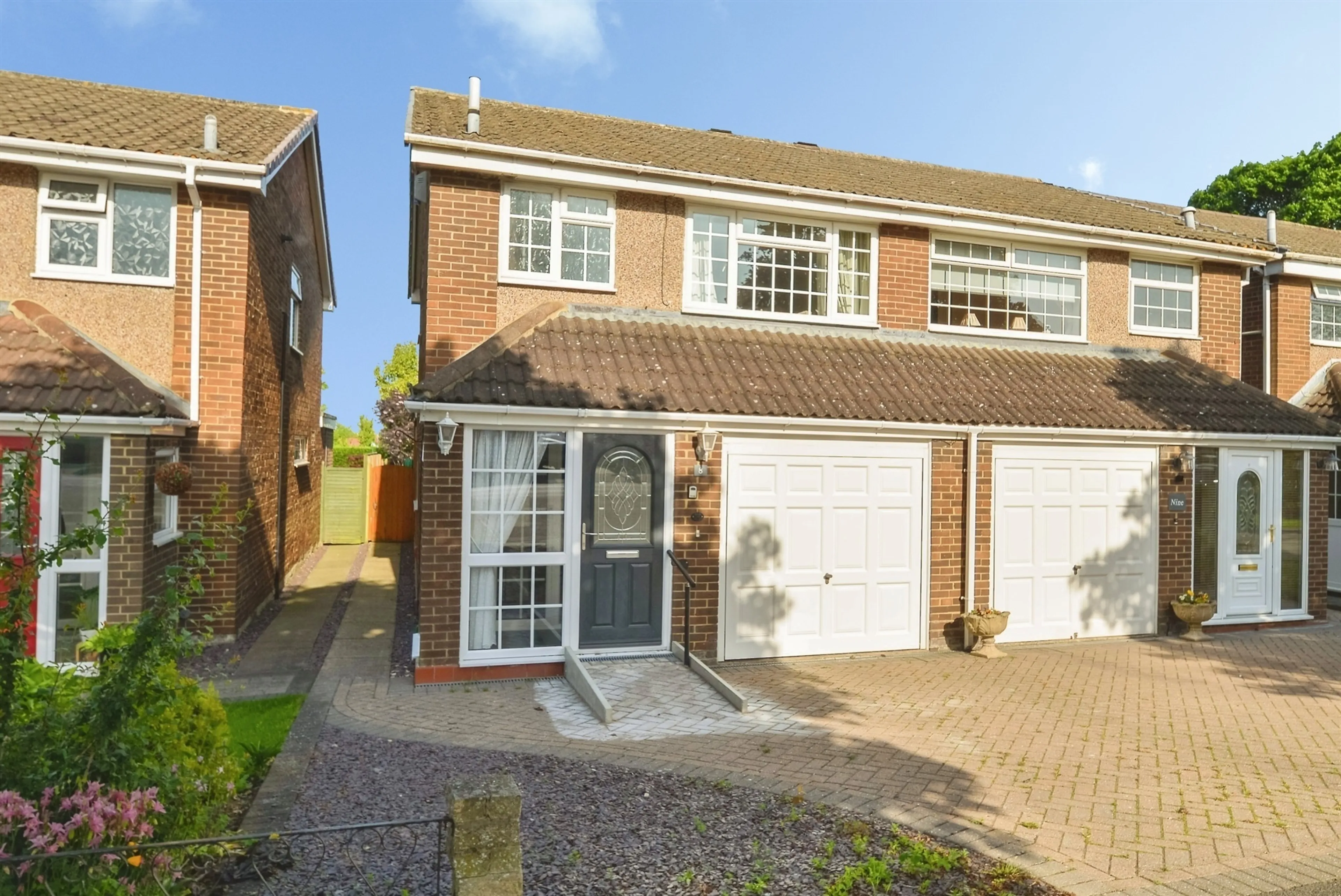 Property photo 0