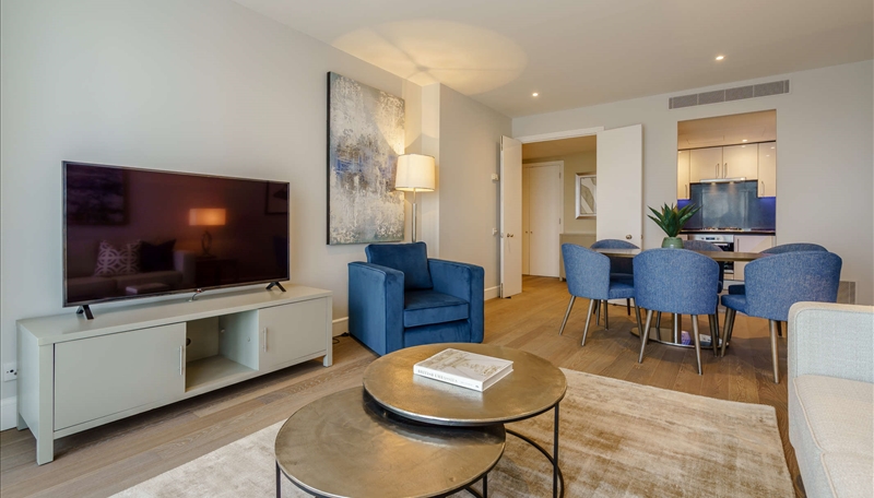 Two Bedroom To let in Westferry Circus Image 1