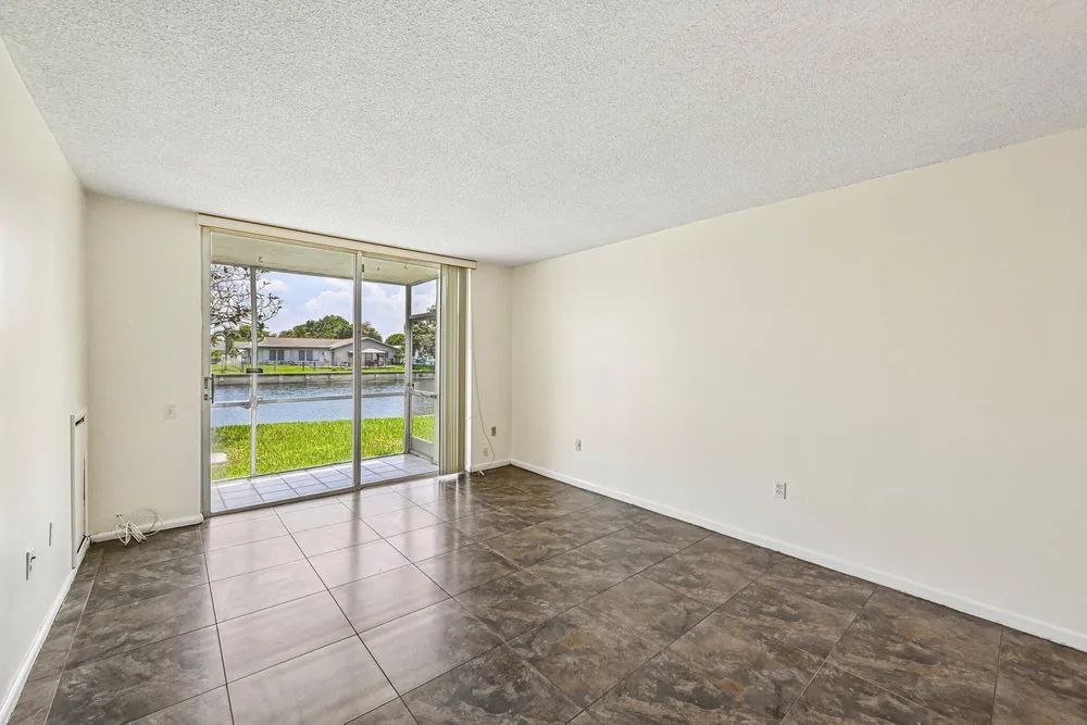 9150 Lime Bay Blvd, Tamarac, FL 33321