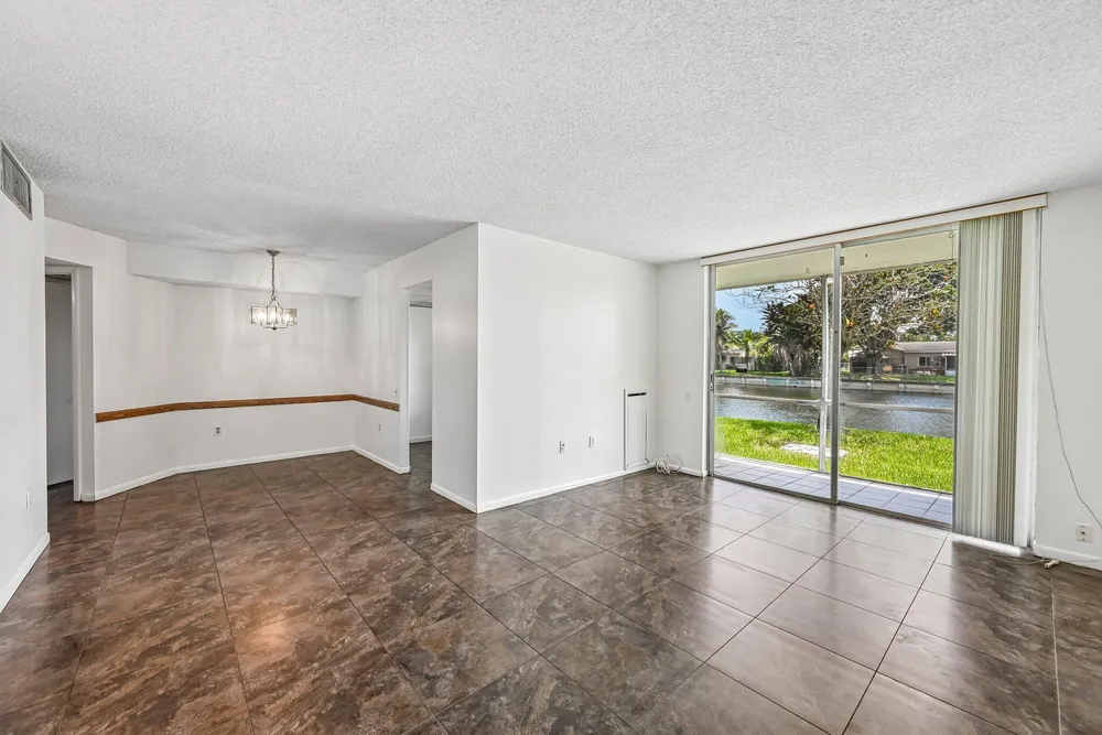 9150 Lime Bay Blvd, Tamarac, FL 33321