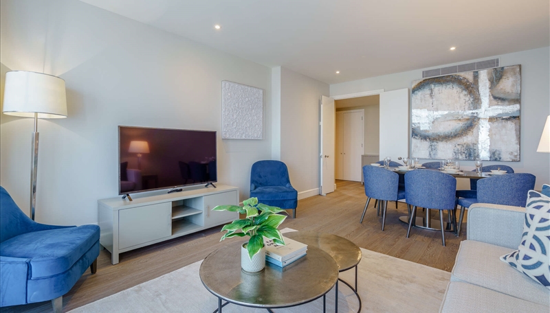 Two Bedroom Apartment To Let with Private Balcony in Westferry Circus Image 7