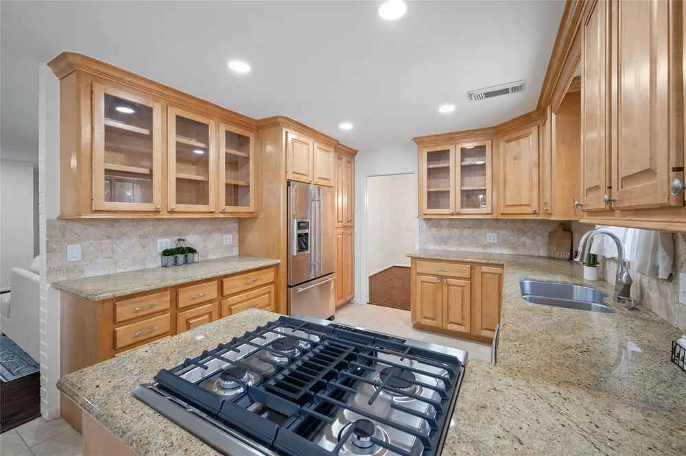 1906 Spillers Ln, Houston, TX 77043