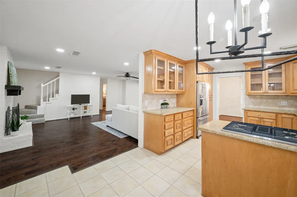1906 Spillers Ln, Houston, TX 77043