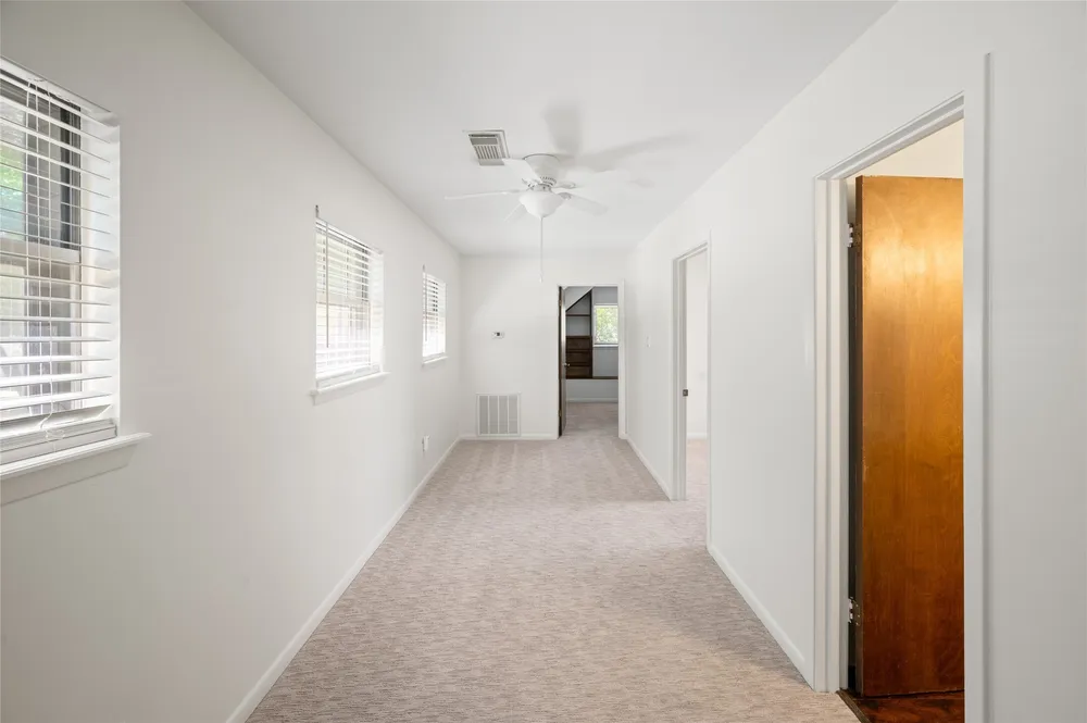 1906 Spillers Ln, Houston, TX 77043