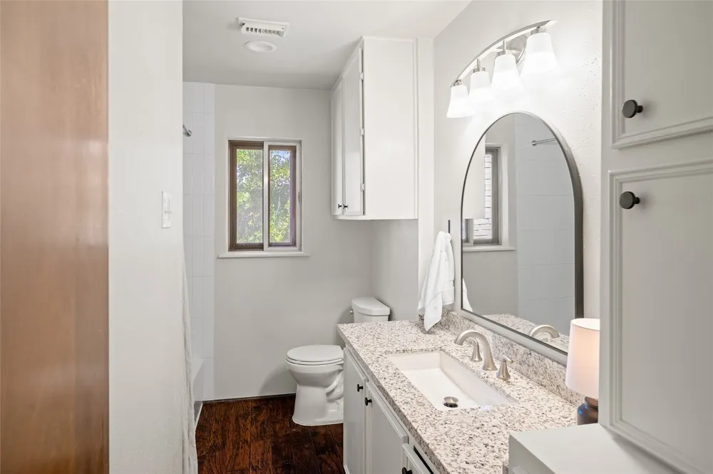 1906 Spillers Ln, Houston, TX 77043