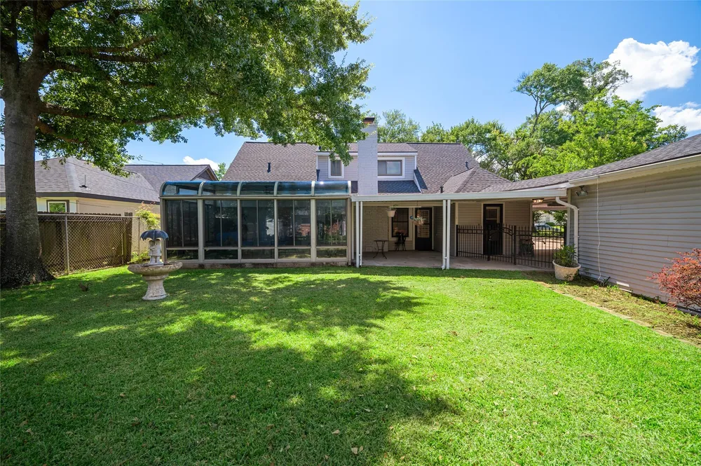 1906 Spillers Ln, Houston, TX 77043