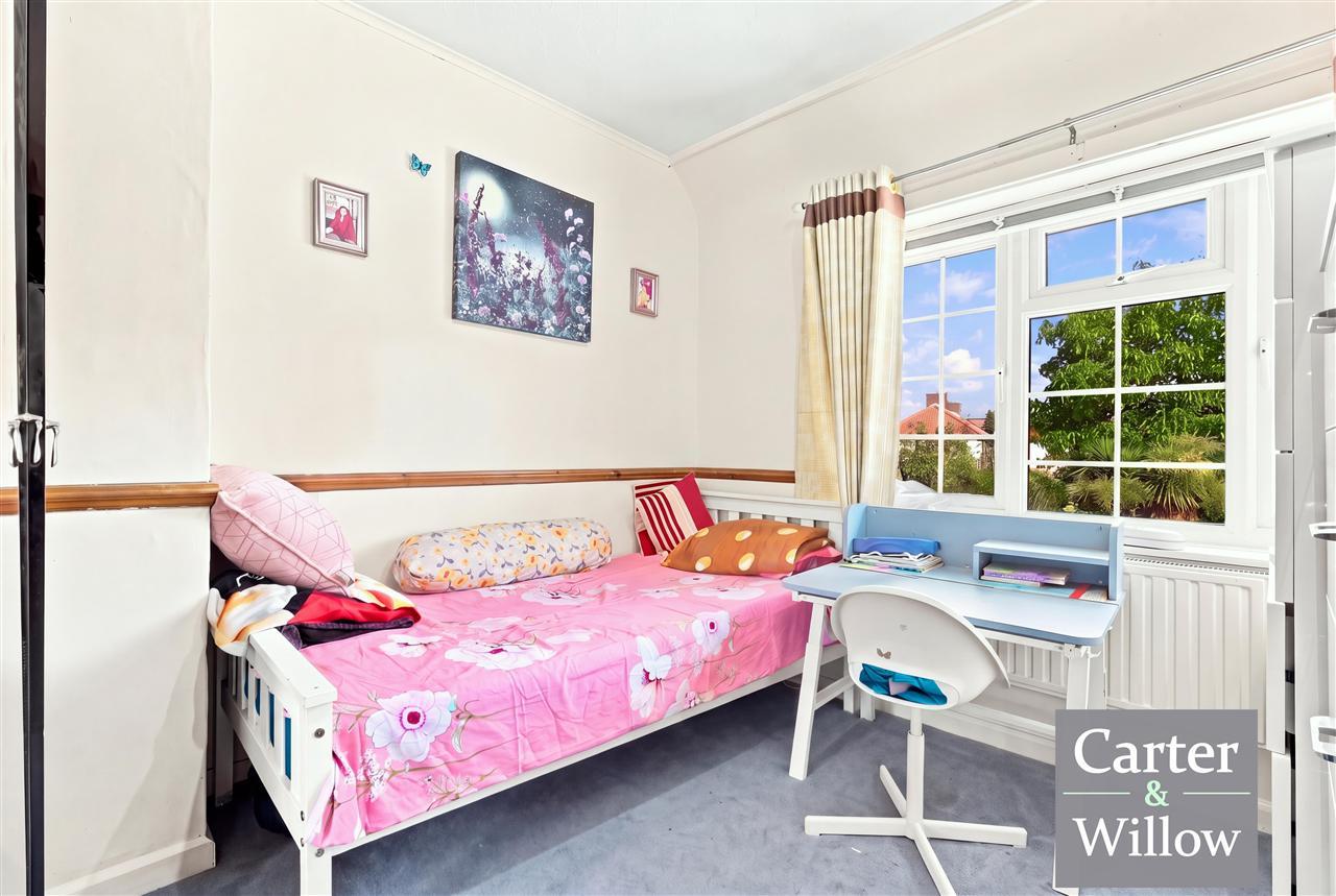 Green Lane, Essex Image 11