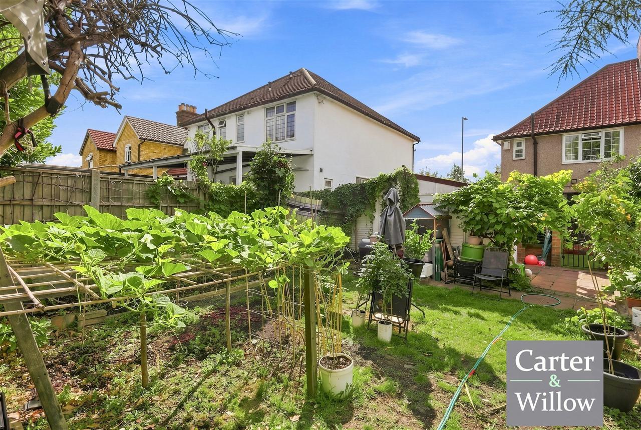 Green Lane, Essex Image 13