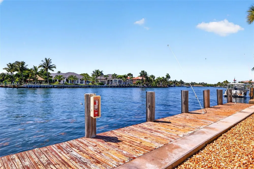 1705 N Riverside Dr, Pompano Beach, FL 33062