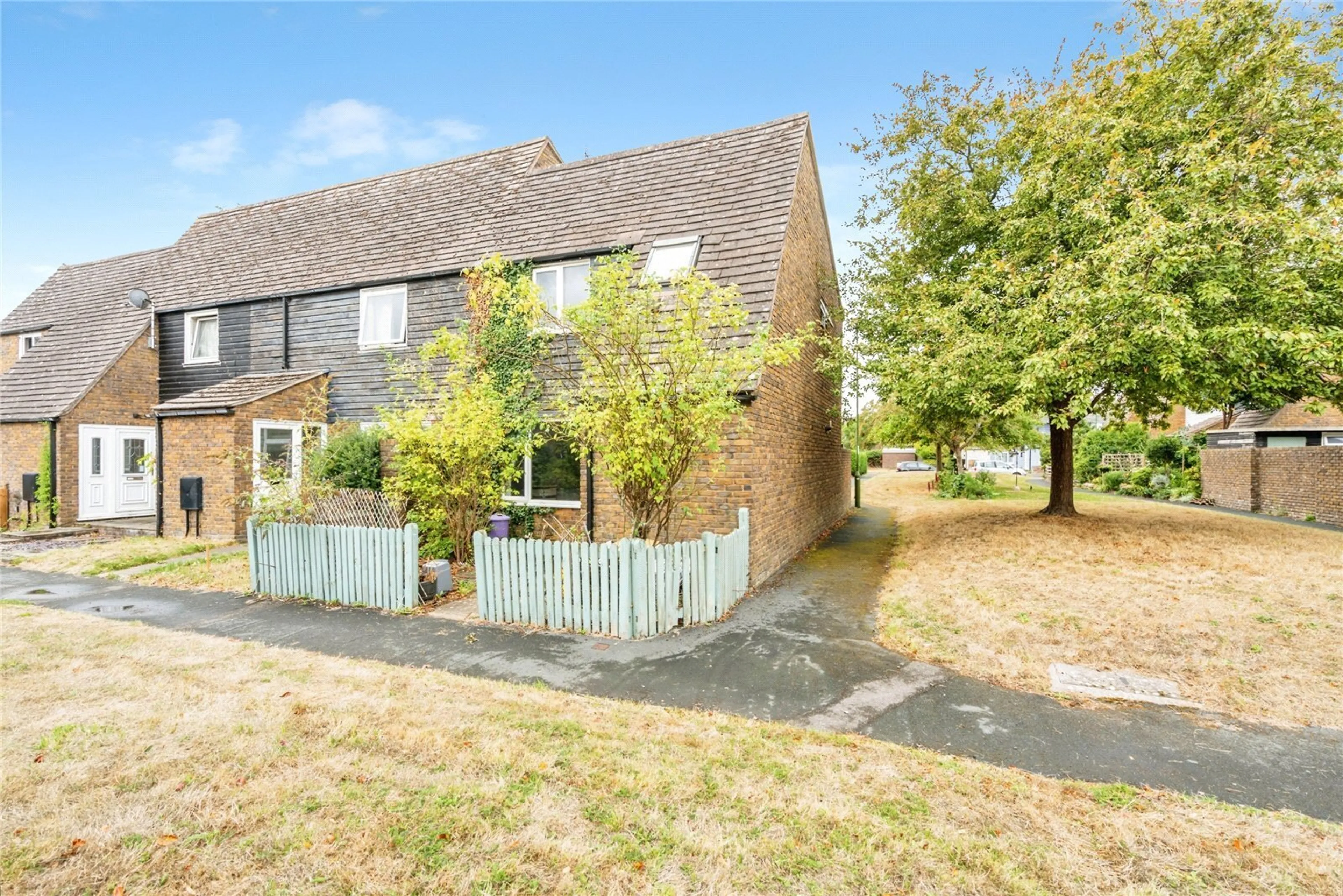 Property photo 0
