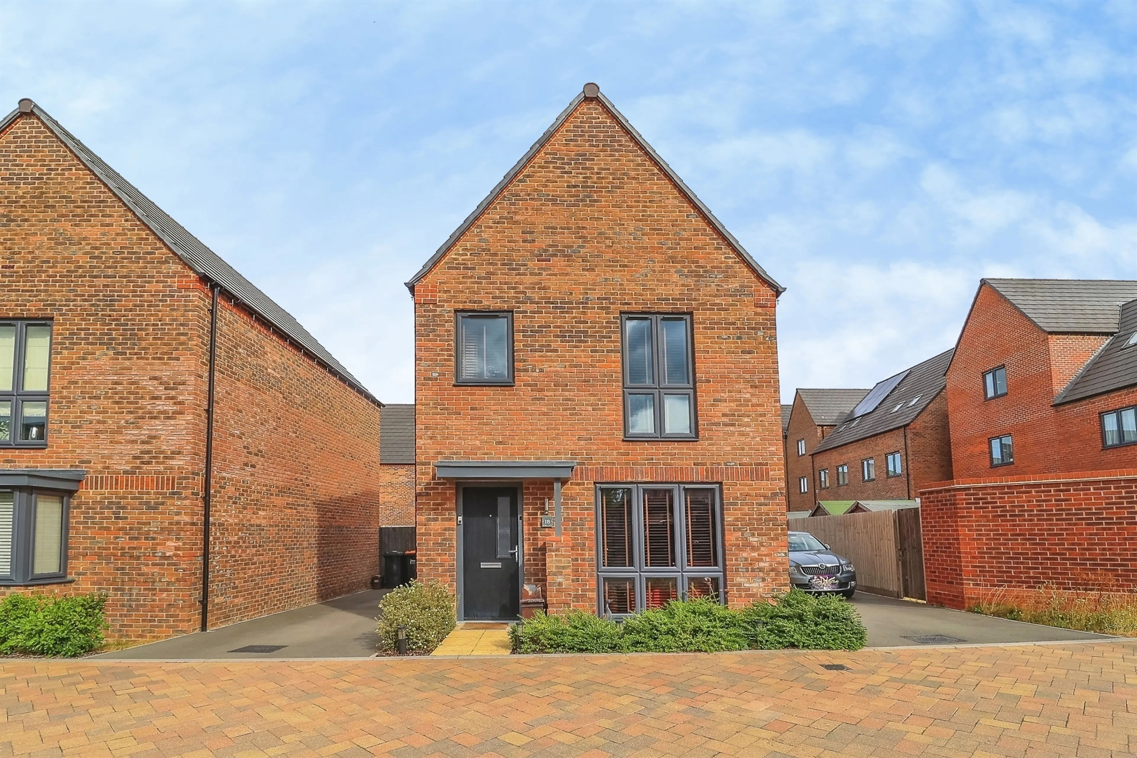 Property at Hawthorn Lane, Houghton Regis, Dunstable