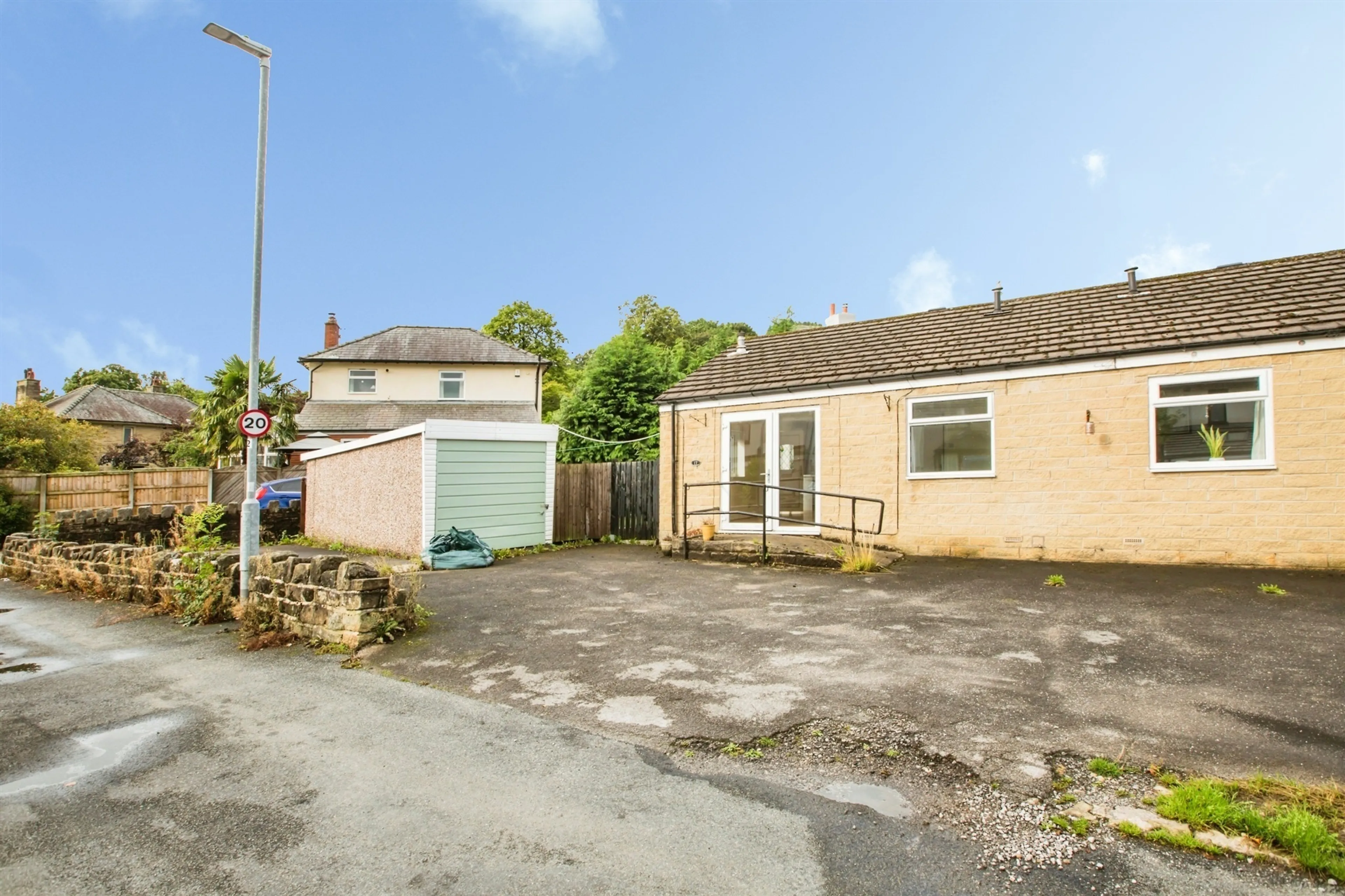 Property photo 0