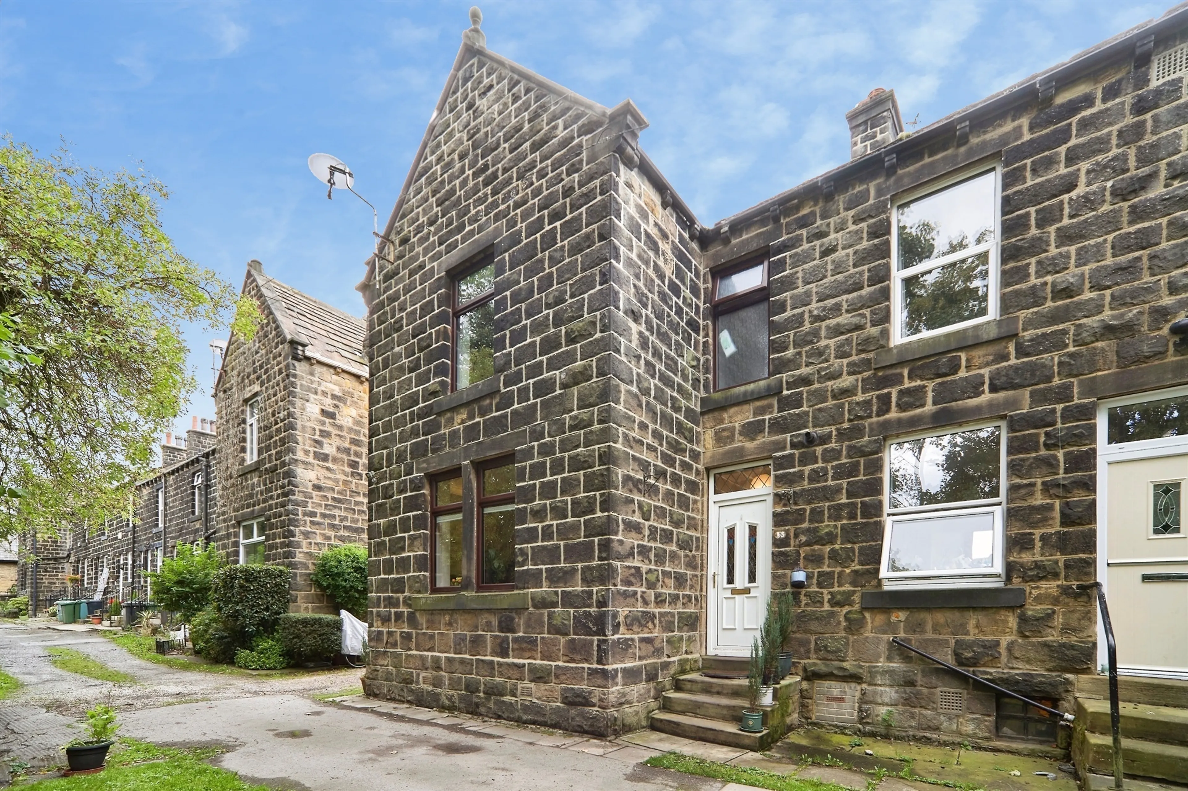 Property photo 0