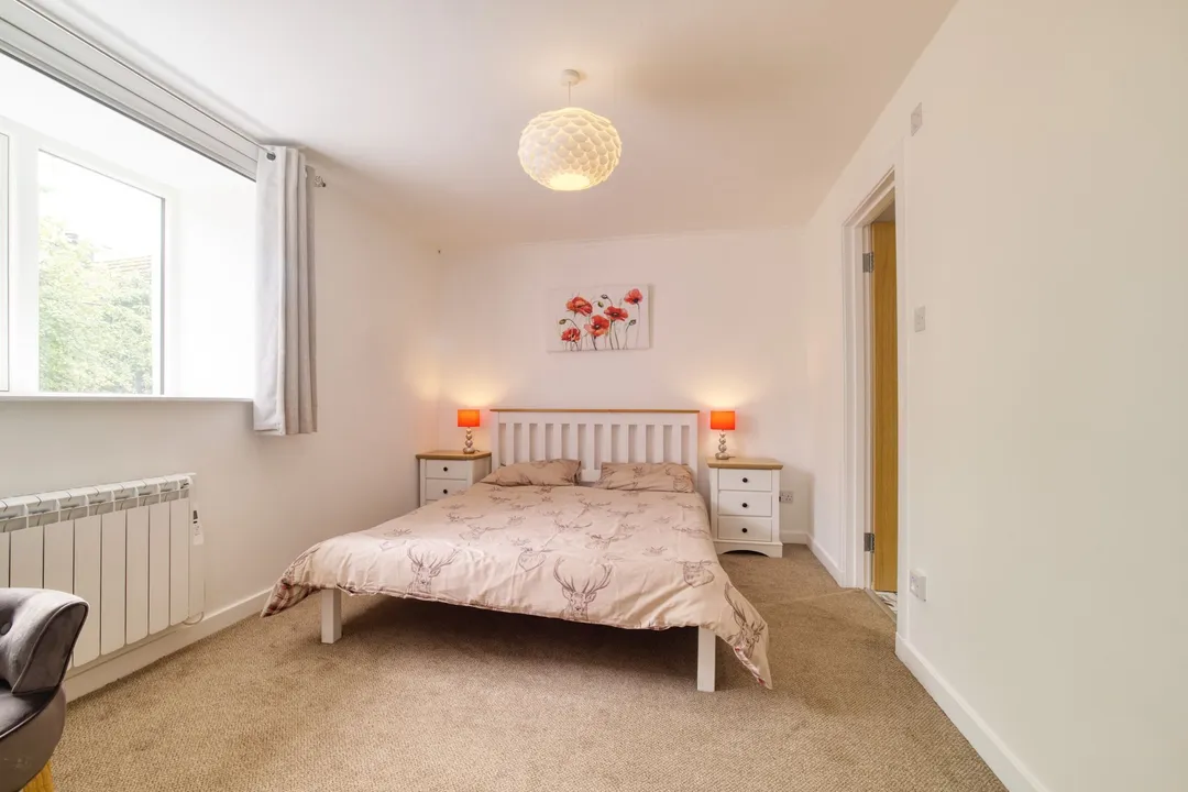 https://mr0.homeflow-assets.co.uk/files/photo/image/48346/5286/_x_/003A2326_HDR-1.jpg