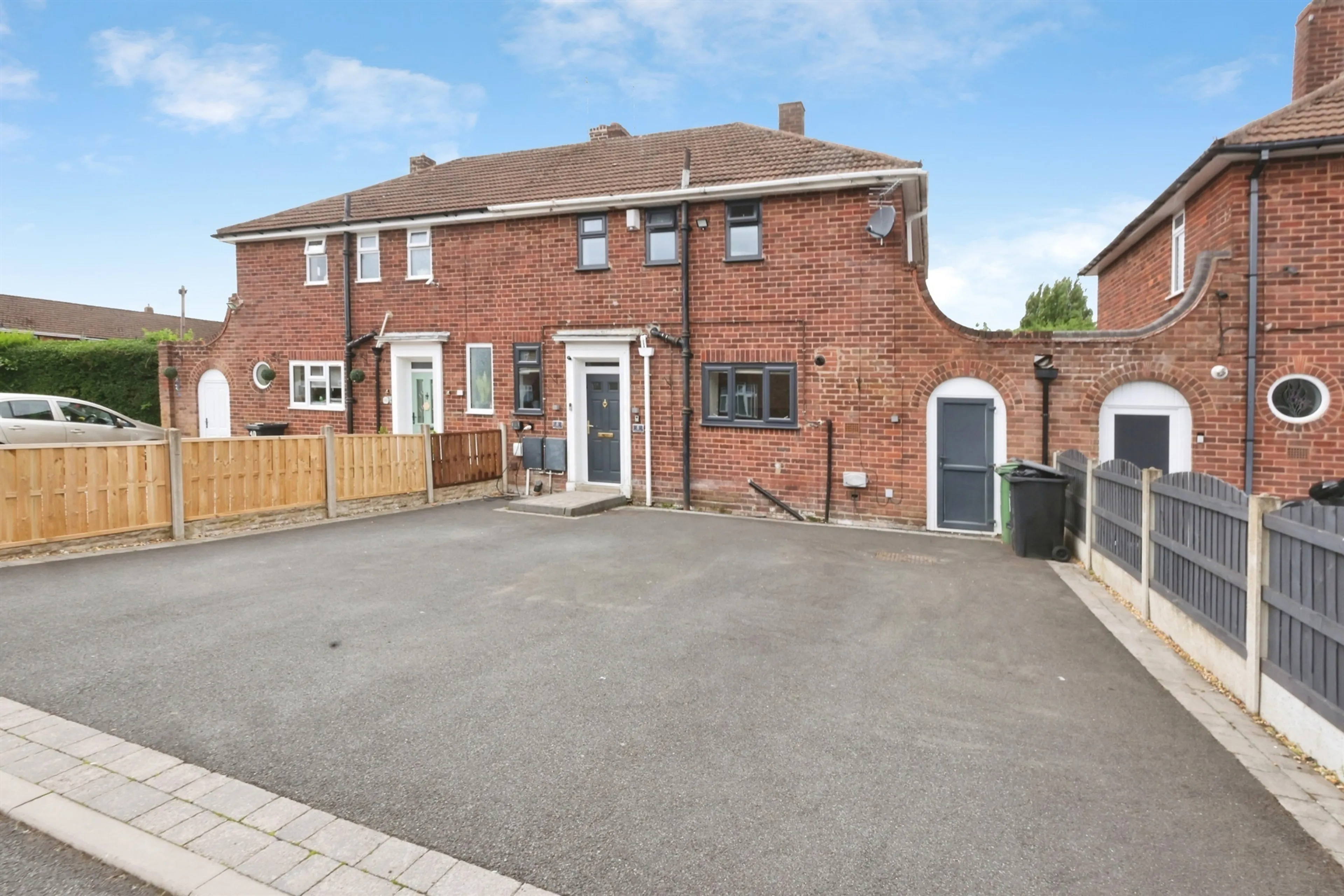Property photo 0