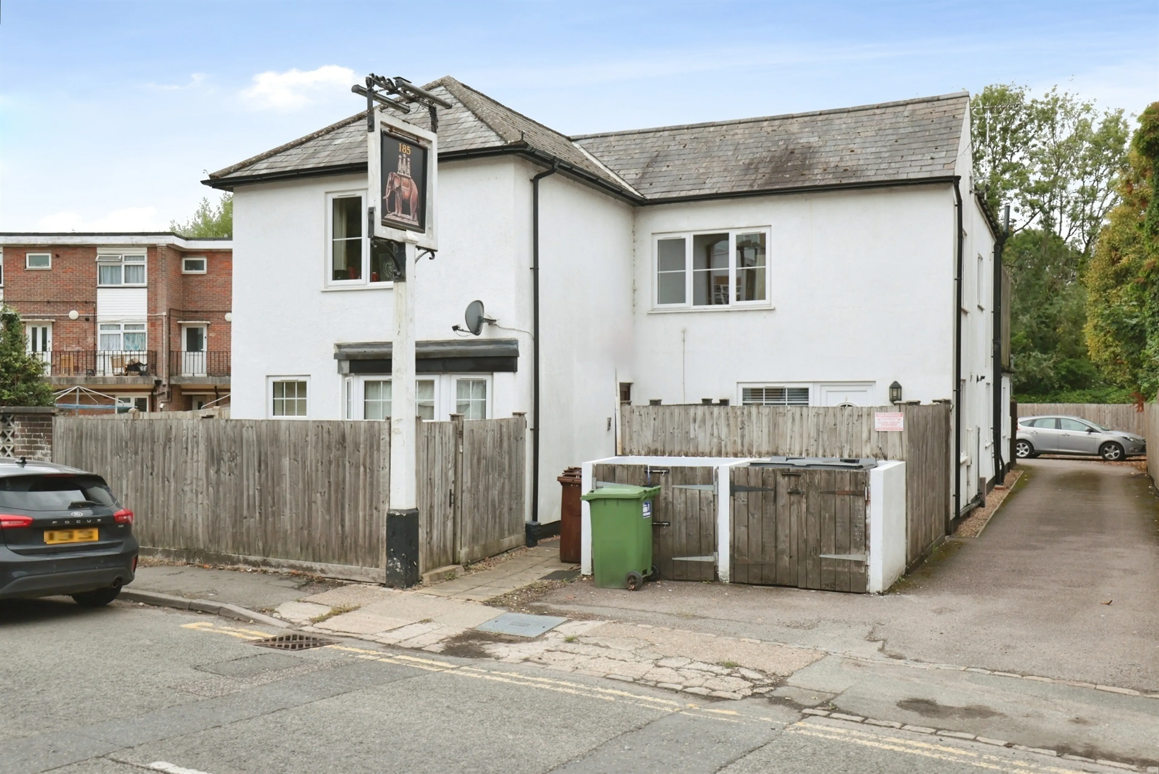Property photo 0