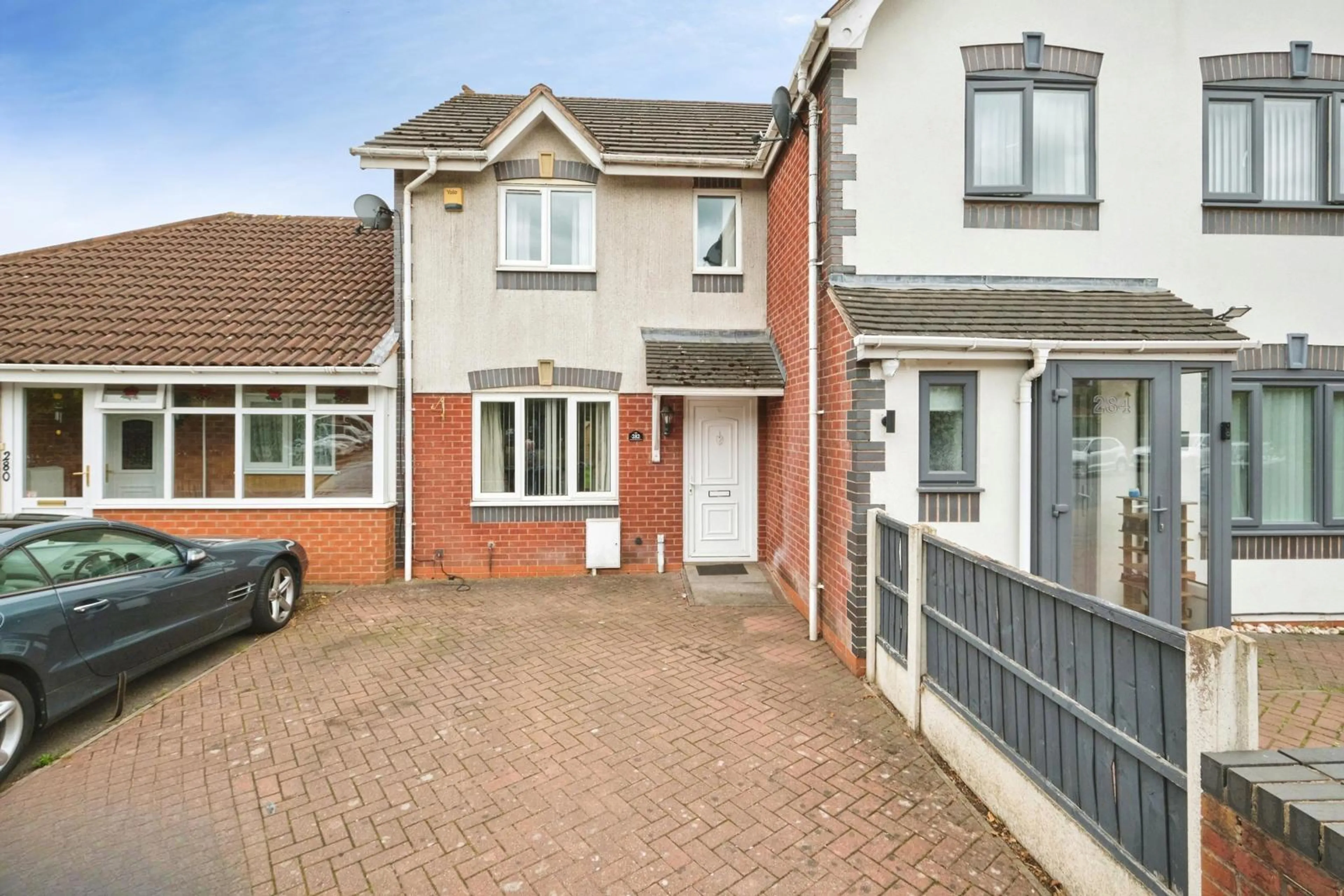 Property photo 0