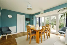 Henry Close, Worksop