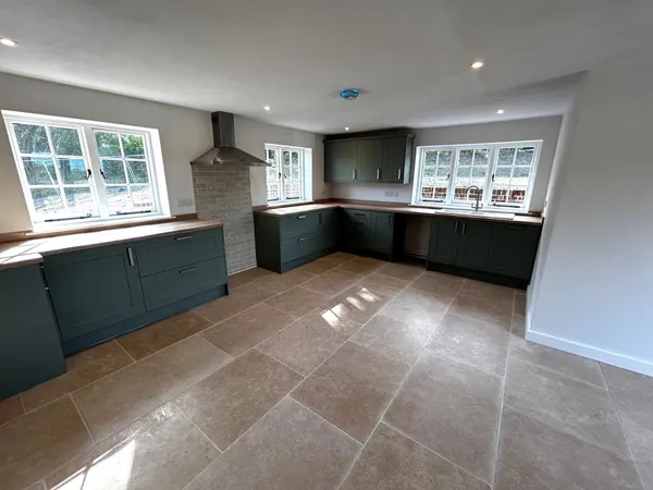 Broad Oak, Heathfield, TN21 photo 5