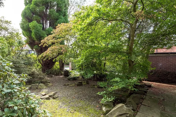 Gaddum Road, Bowdon, WA14 photo 9