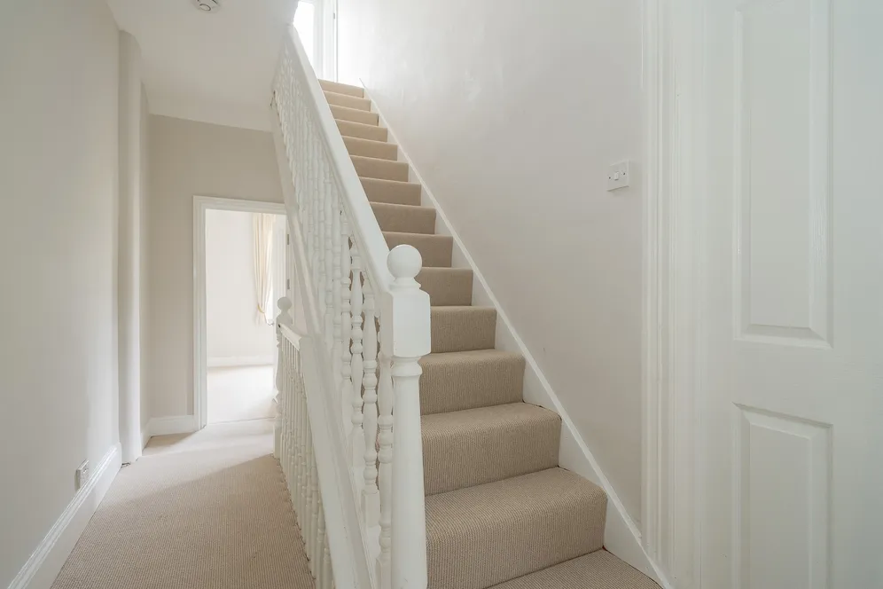 Brackley Road, London, W4 photo 12