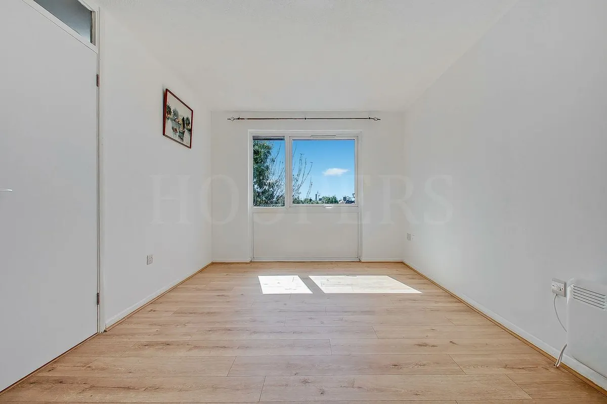 Birse Crescent, London, NW10