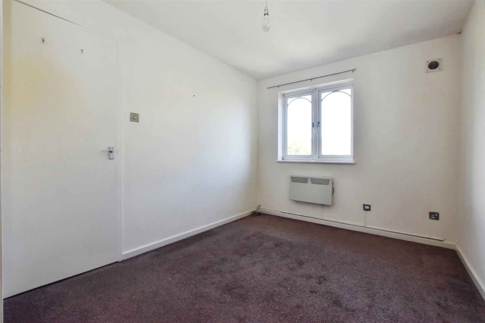 Sandale Court, Hull Image 6