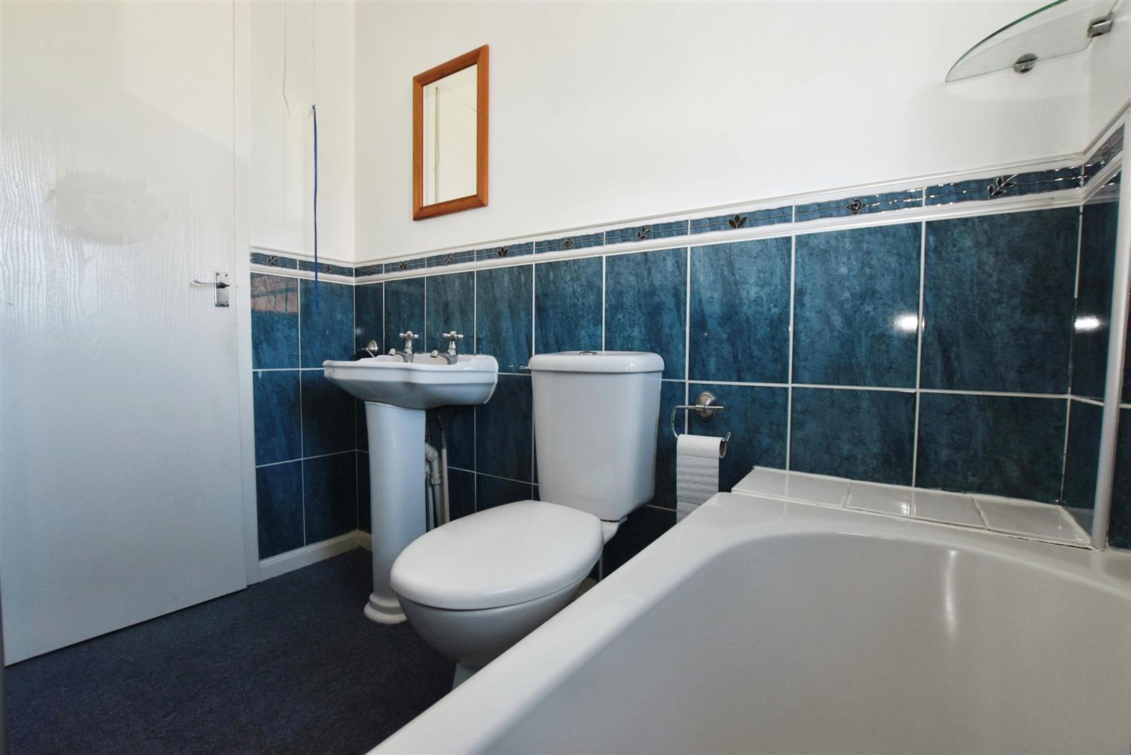 Sandale Court, Hull Image 9
