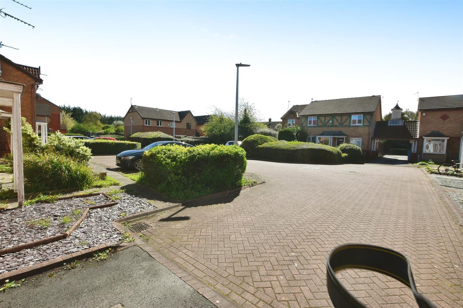 Sandale Court, Hull Image 11