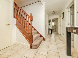 Valleyview Drive, Rushmere St. Andrew, Ipswich thumb 2