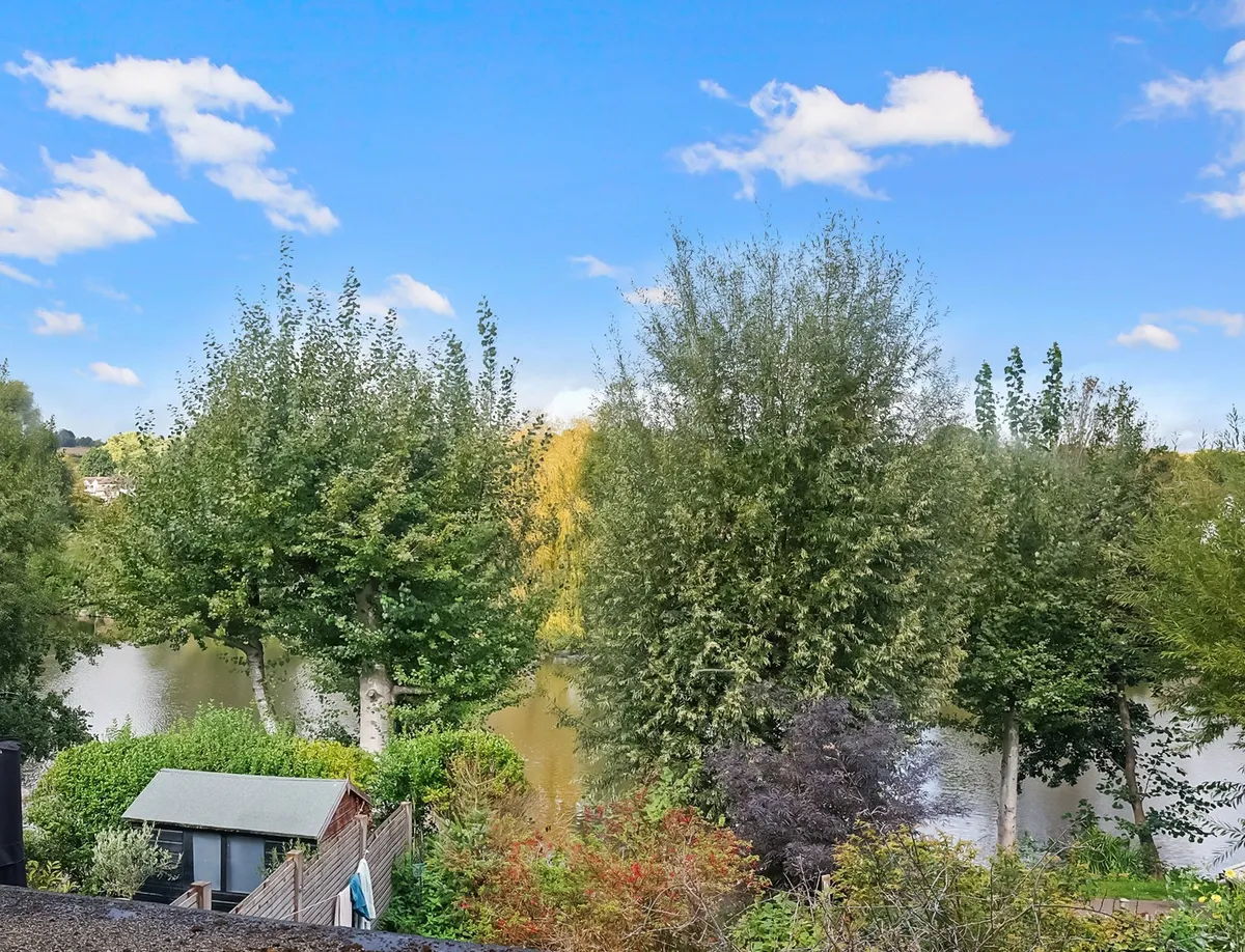 Rothes Road, Dorking, Surrey, RH4