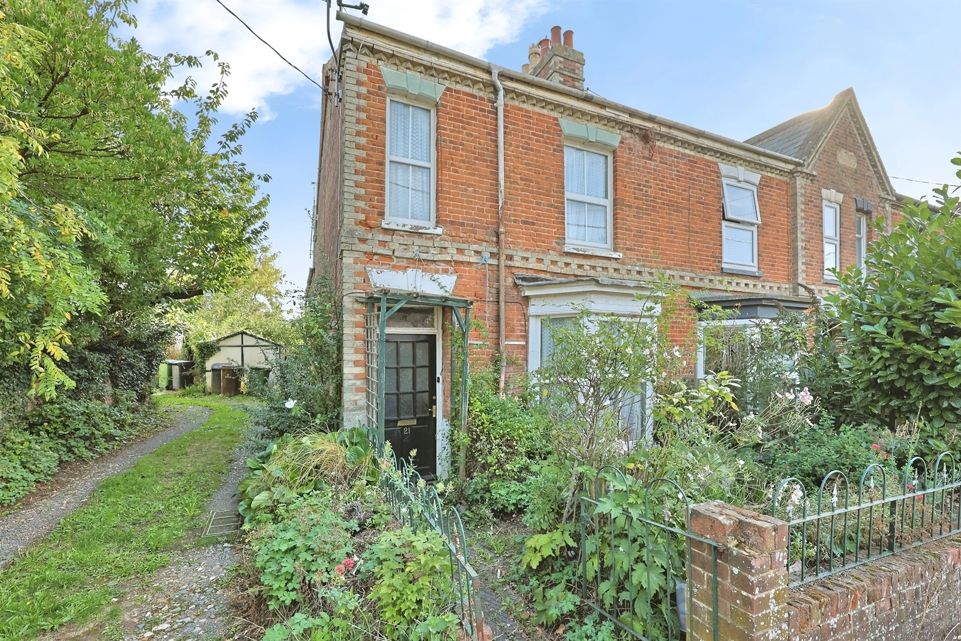 Property photo 0