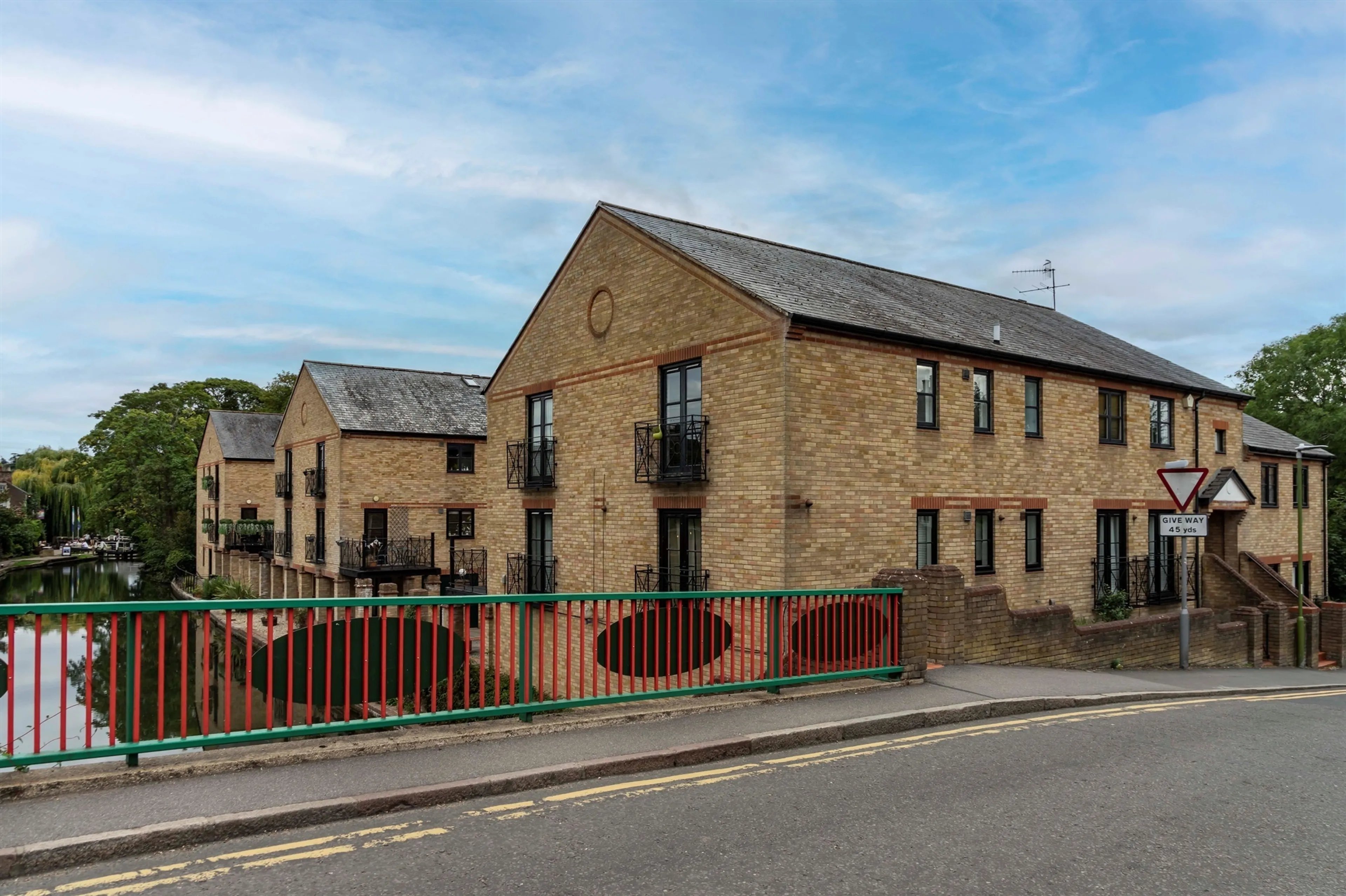 Property at Ravens Lane, Berkhamsted