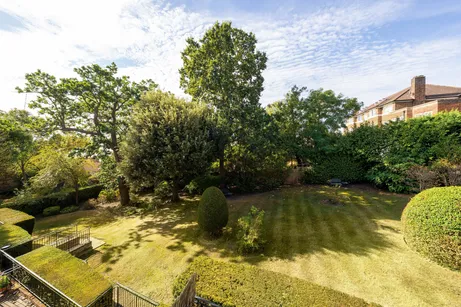Wimbledon Hill Road, London, SW19