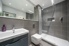 Wimbledon Hill Road, London, SW19 photo 19