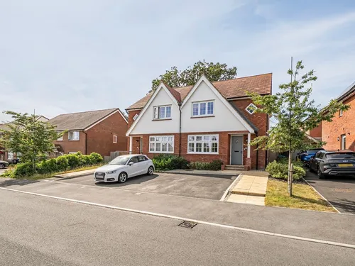 Falcon Road, Warminsterphoto