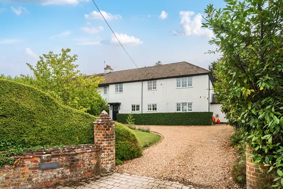 Ballinger Road, South Heath, HP16