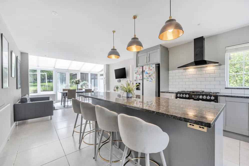 Ballinger Road, South Heath, HP16 photo 2