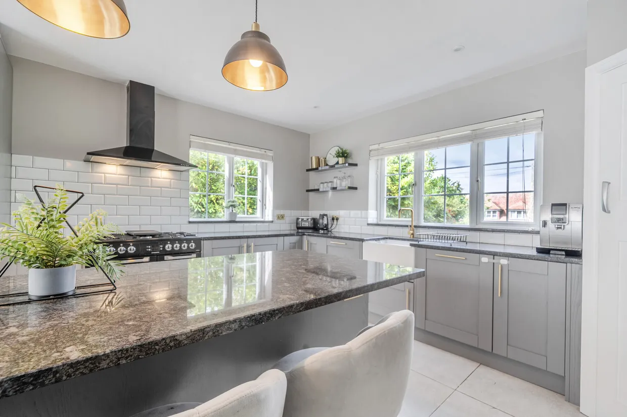 Ballinger Road, South Heath, HP16 photo 7