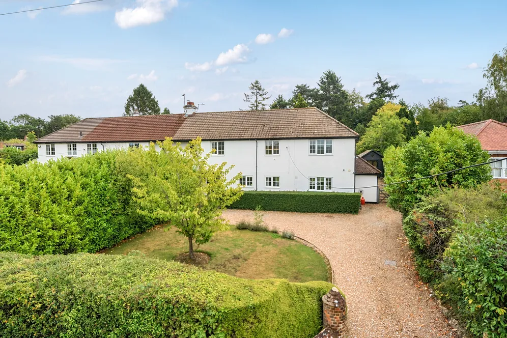 Ballinger Road, South Heath, HP16 photo 19