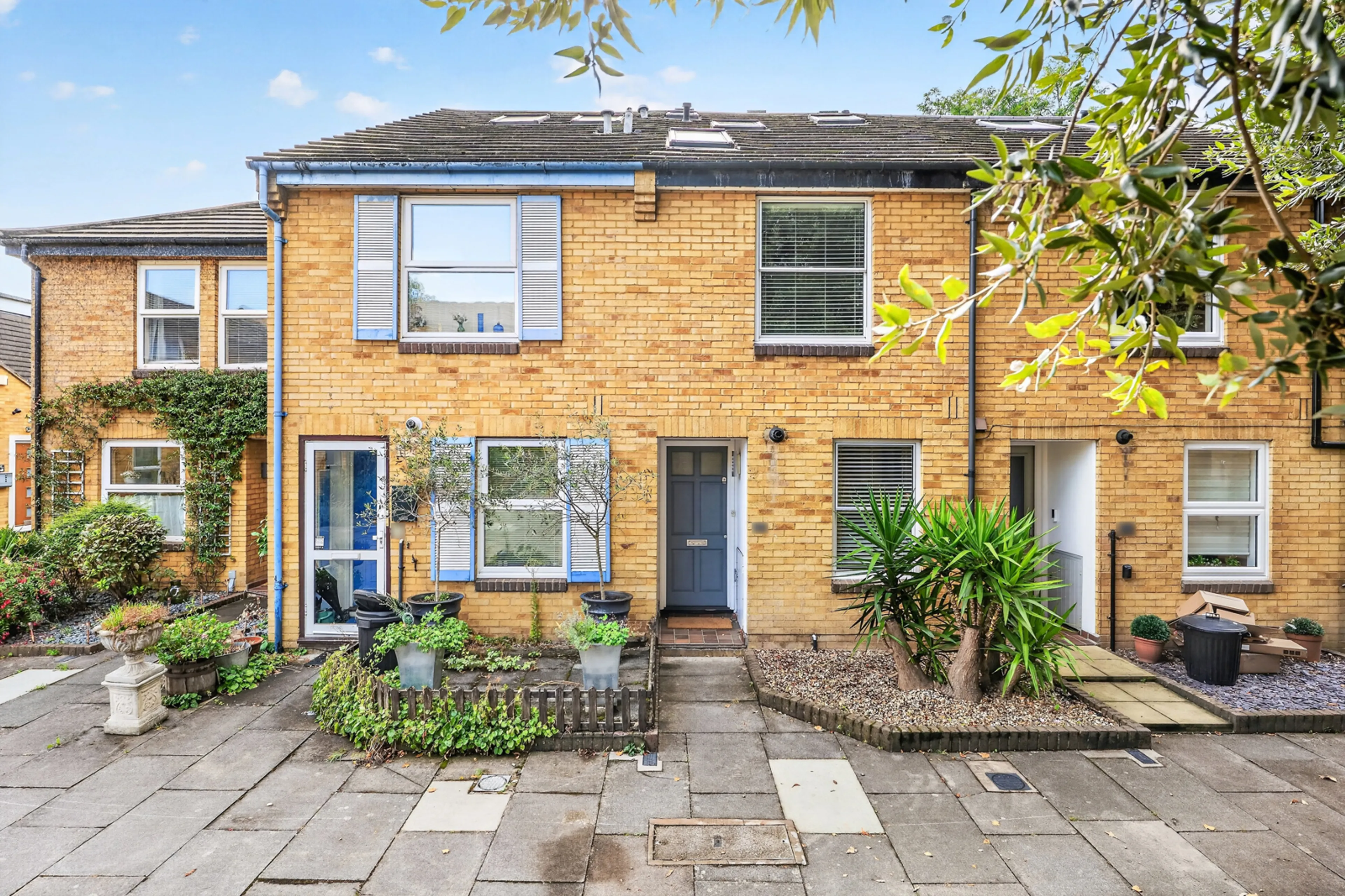Property at Holm Oak Close, London, SW15